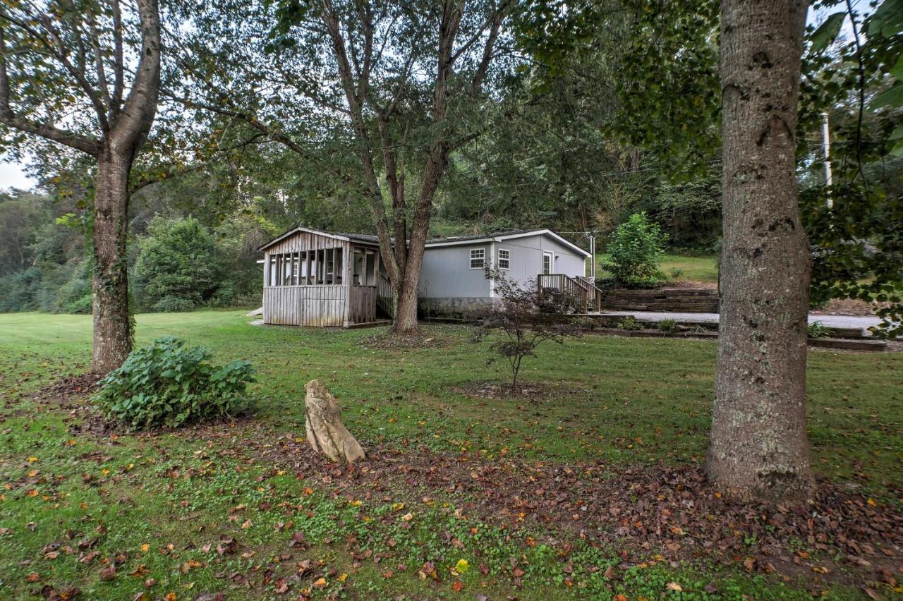Ooltewah Cabin With Grill, Pool Table And Porch! 외부 사진